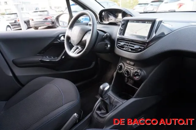 Peugeot 208 208 PureTech 82 S&S 5p. Signature - Foto 12
